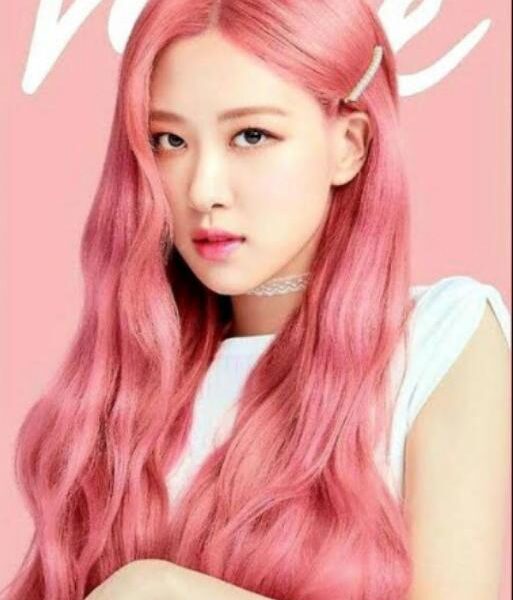 Oh! I love her hairs making her look beautiful! And also rose lips are awesome she is looking like an angel!