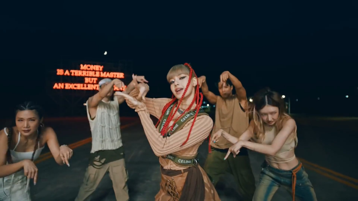 had this mashup in my head forever.. LISA - 'MONEY' x FAR TOO LOUD - MONEYMAKER (curious to see what the blinks think about this one :p)