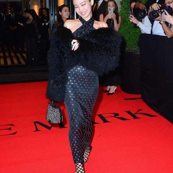 240507 JENNIE on her way to the Met Gala 2024 Afterparty