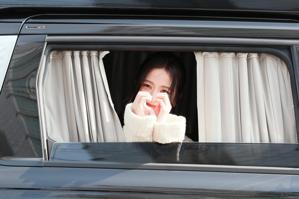 230402 Jisoo