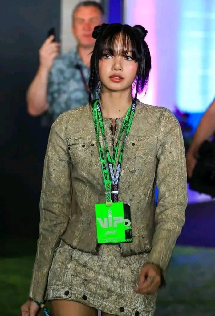 Cute Lisa Manoban