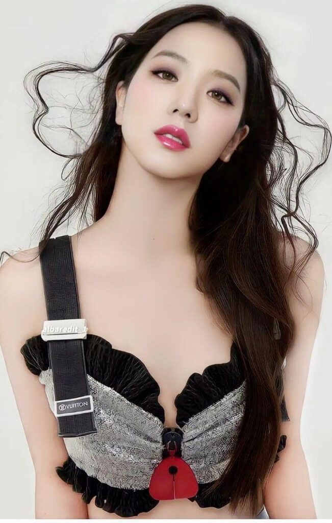 220713 Jisoo