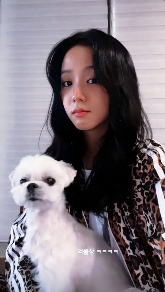 210513 Jisoo