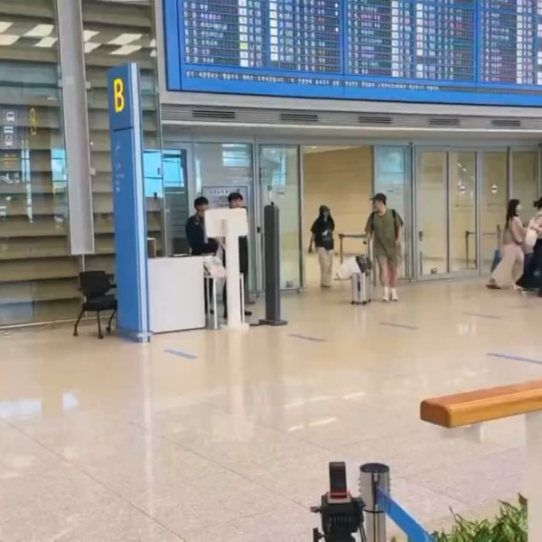 240616 Jennie @ Incheon International Airport (Arrival from Italy)