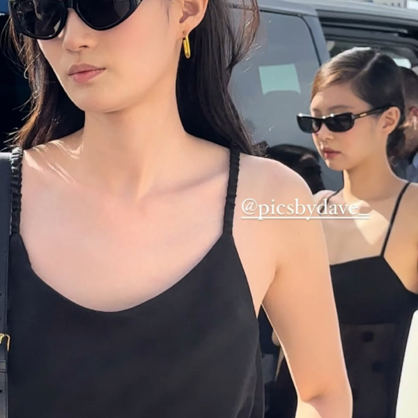 240610 Jennie & Hyunji arrives for the Jacquemus Show in Capri, Italy