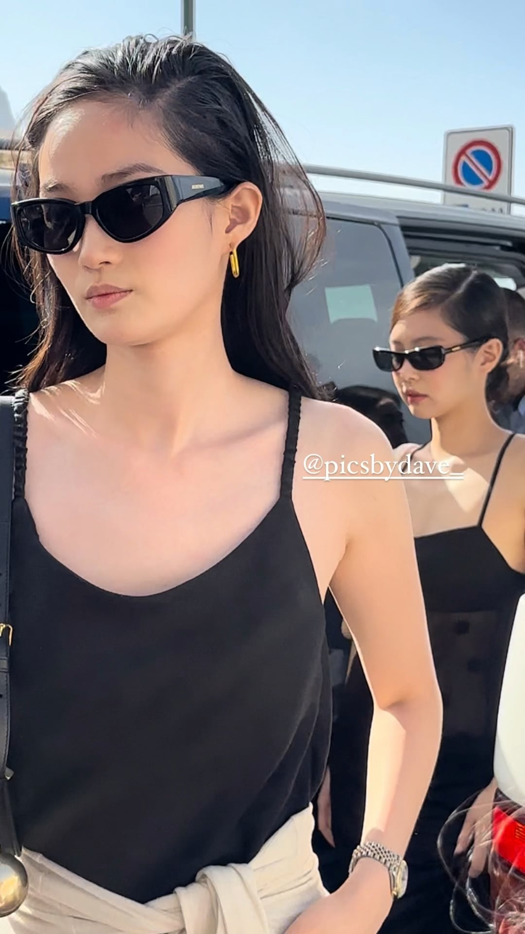 240610 Jennie & Hyunji arrives for the Jacquemus Show in Capri, Italy
