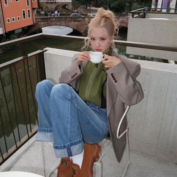 240625 artisi_chacha IG Update w/ Rosé