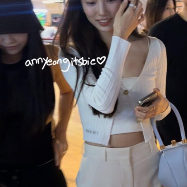 240731 Jennie w/ Bae Suzy @ Revolver VIP Premiere in Seoul