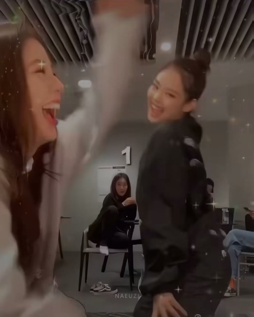 Jennie and Jisoo