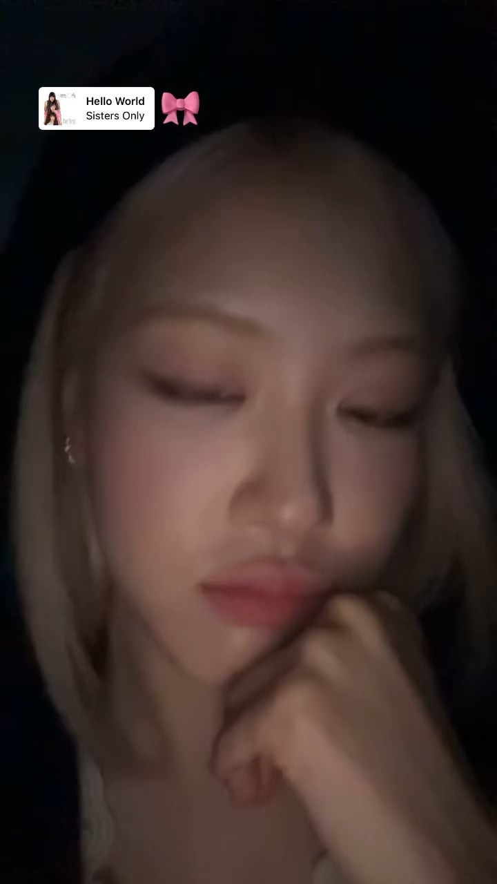 Rosé IG Story Update