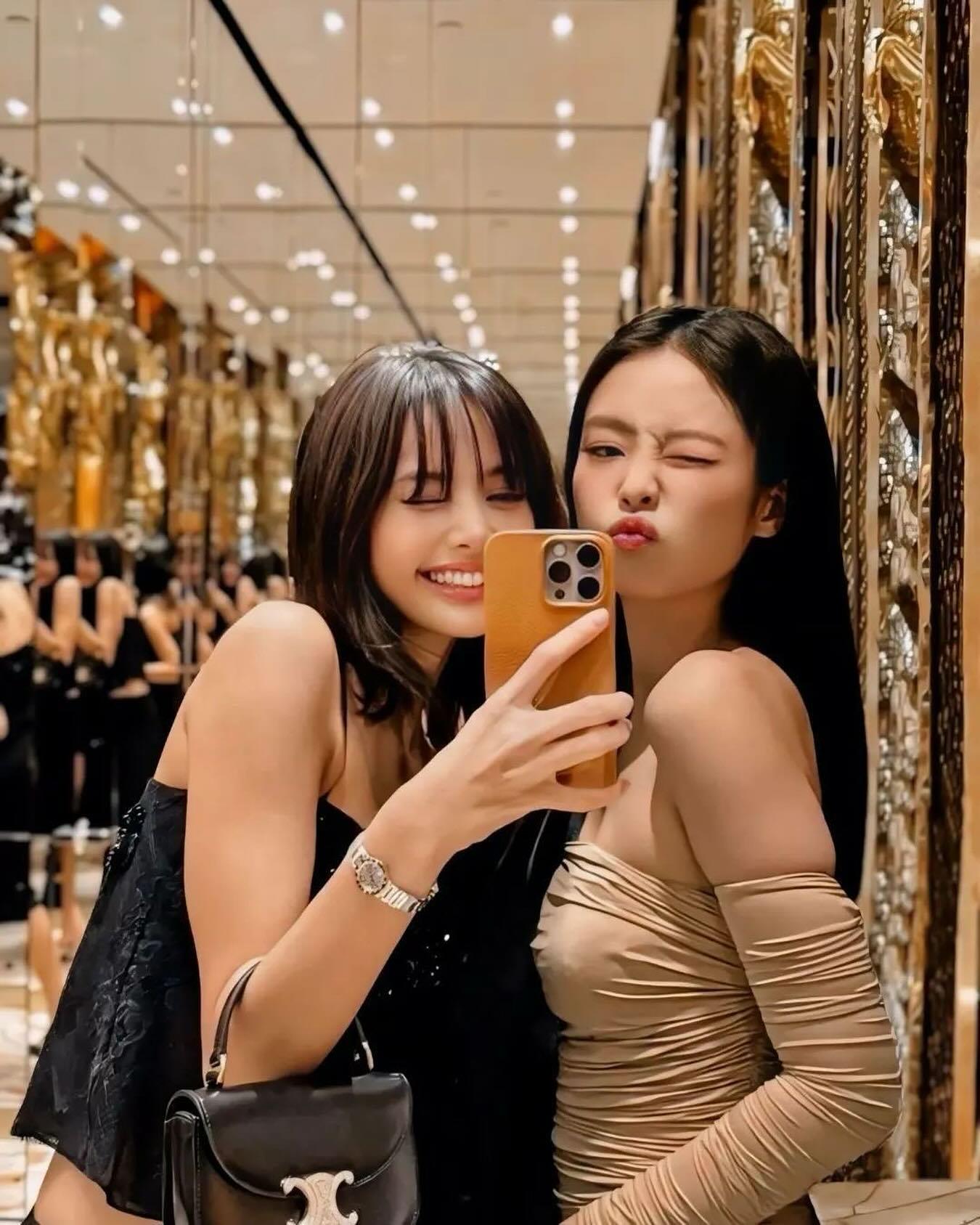 Jennie and Lisa