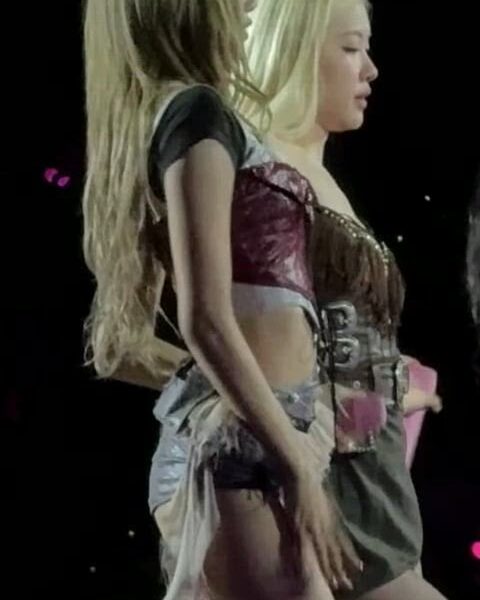 Lisa🍑🍑