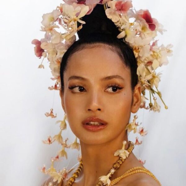 Lisa The White Lotus
