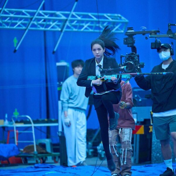 250709 Jisoo - ‘Omniscient Reader: The Prophecy’ Behind the Scenes