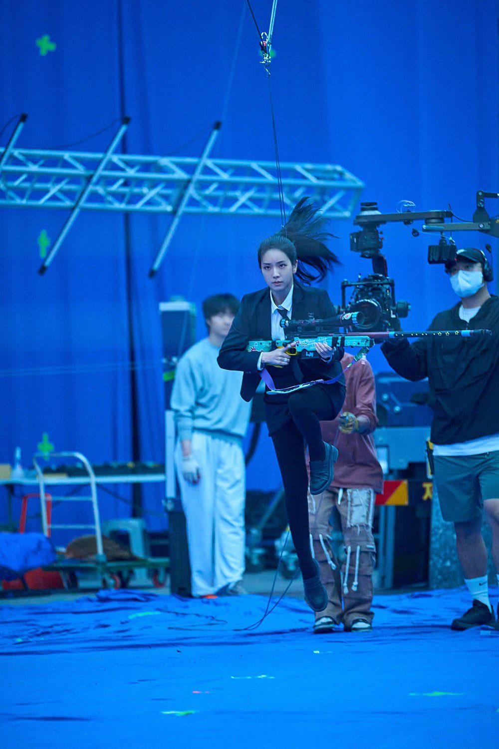 250709 Jisoo - ‘Omniscient Reader: The Prophecy’ Behind the Scenes