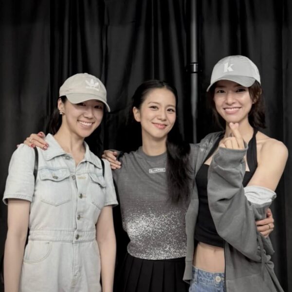 250709 Park Yeni IG Update w/ Jisoo & Ahn Hayoung