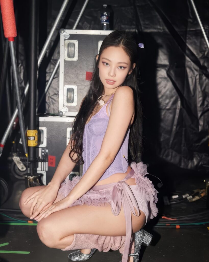 221110 Jennie Instagram Update