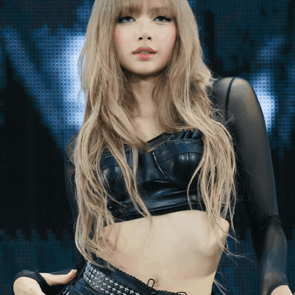 Lisa my queen👑