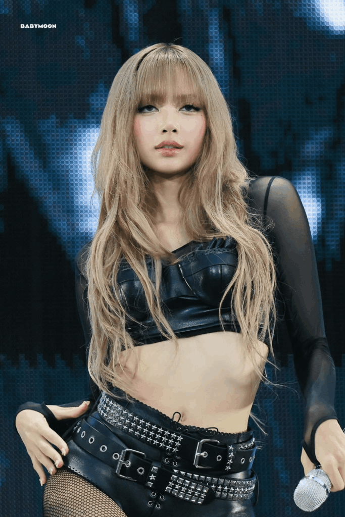 Lisa my queen👑