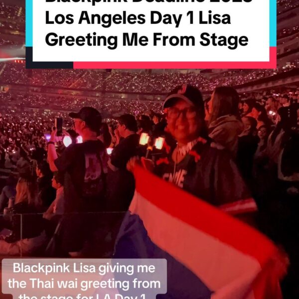 Deadline LA Day 2 Lisa video views from the side of extended stage