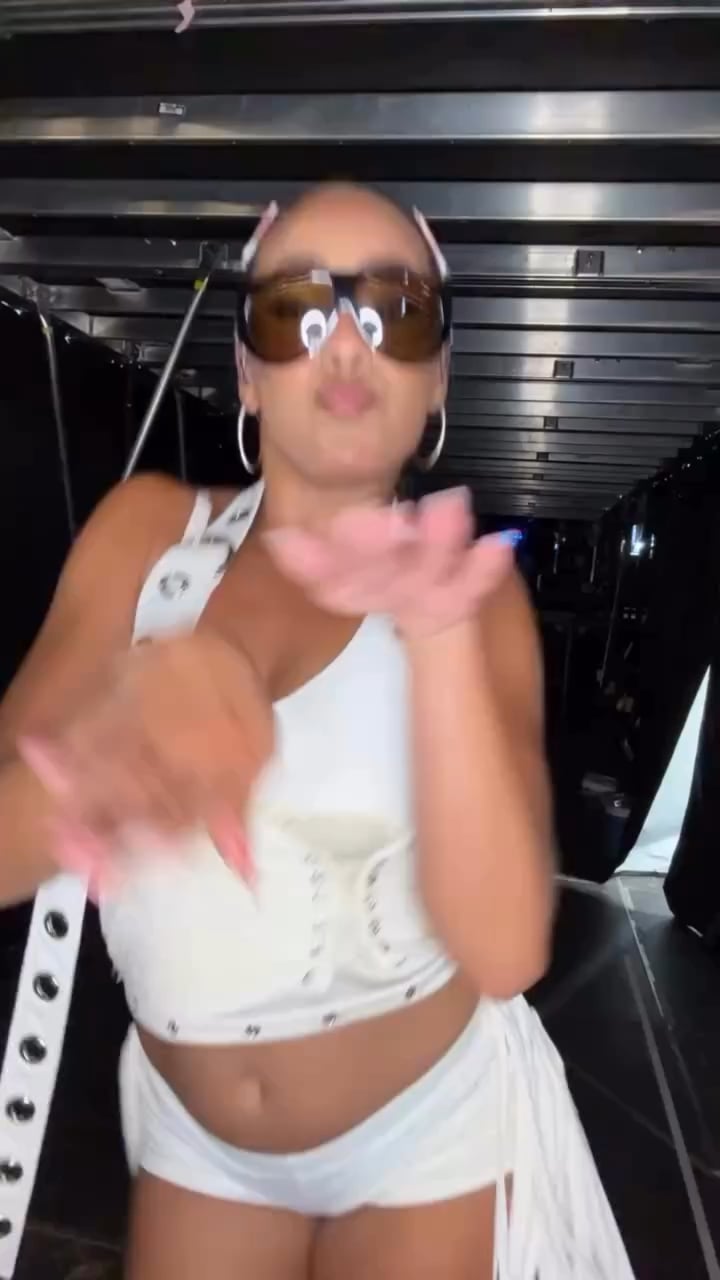 250725 Rosé (vampirehollie) IG Update w/ Jisoo