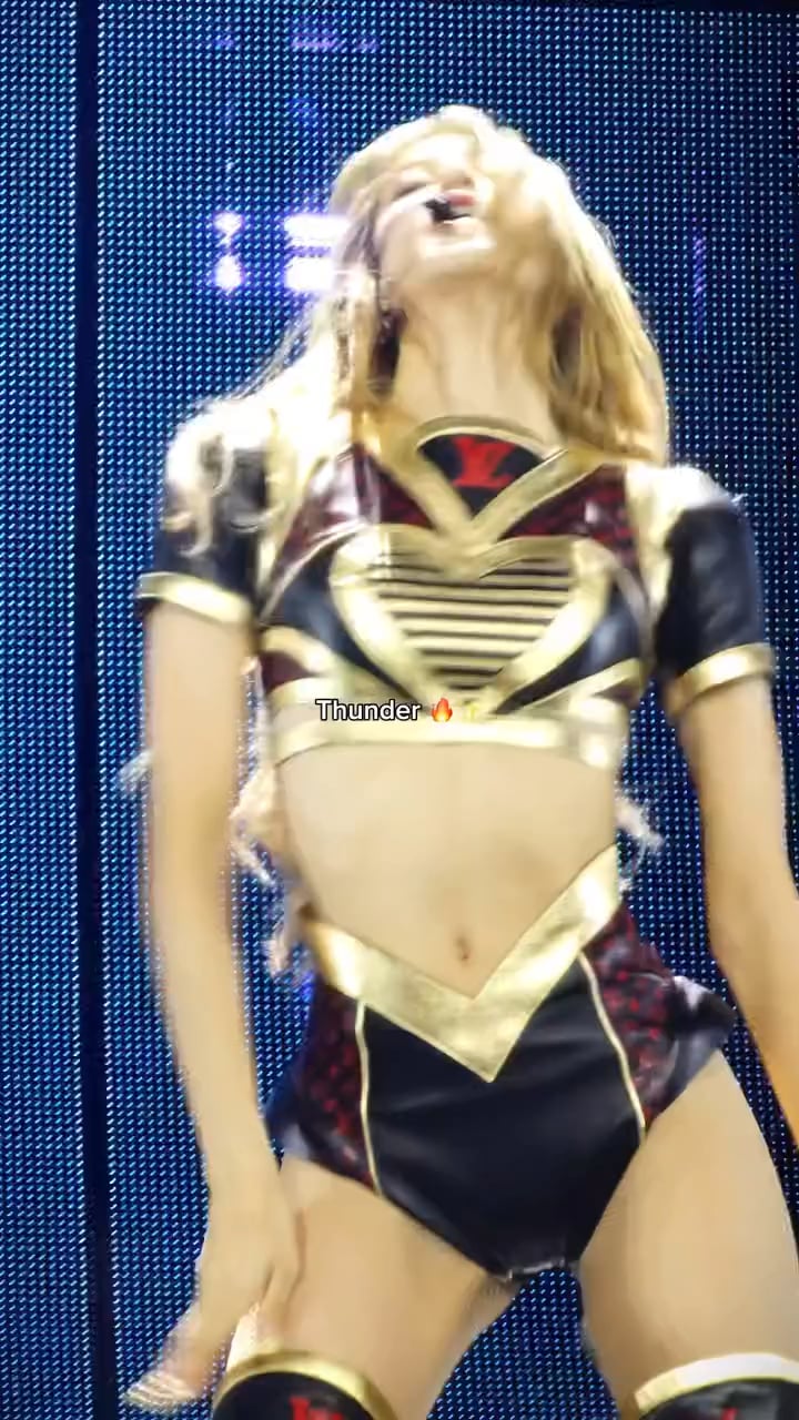 Lisa | Thunder 🔥