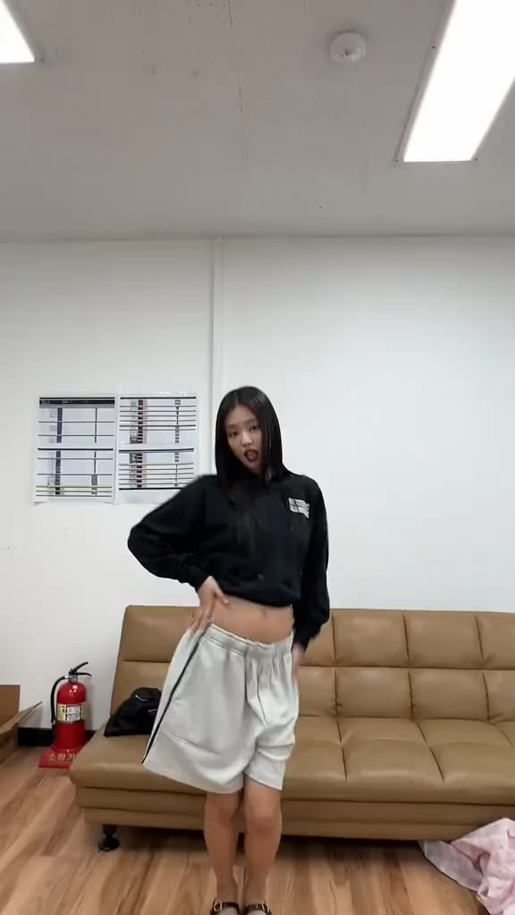 250713 Jennie TikTok Update