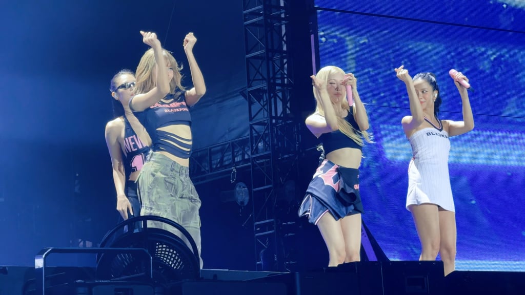 250726 BLACKPINK - EARTHQUAKE OT4 NYC