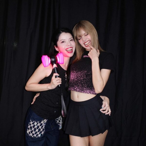 250708 gukoiiz IG Update w/ Lisa