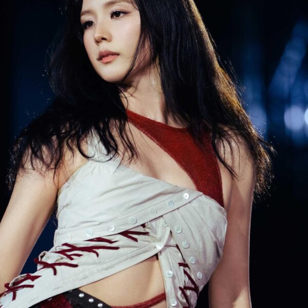 250710 JISOO APP Update | [📸] <DEADLINE> IN GOYANG DAY 1