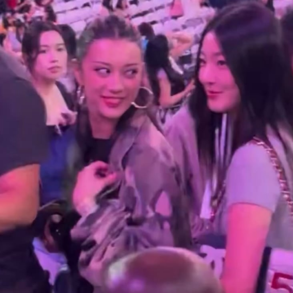 250713 KATSEYE’s Megan and Yoonchae spotted attending BLACKPINKs DEADLINE world tour day 2 concert in Los Angeles