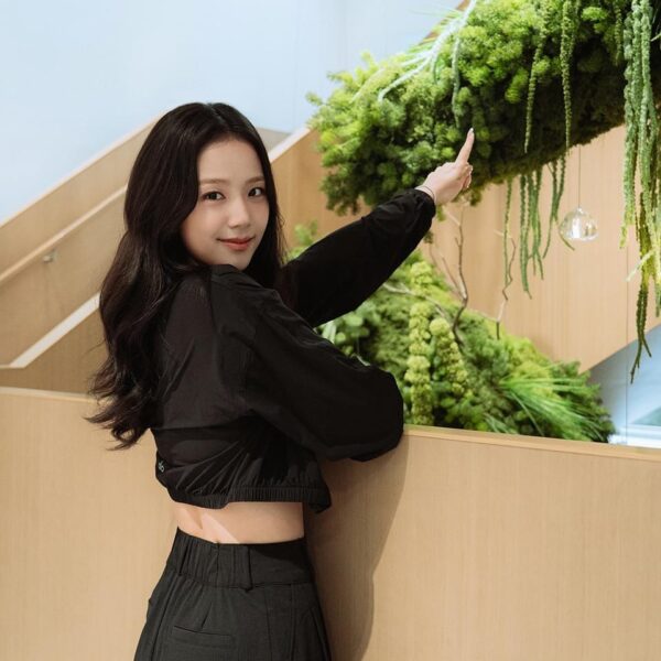 250704 JISOO APP Update | [📸] JISOO at the alo Seoul Store