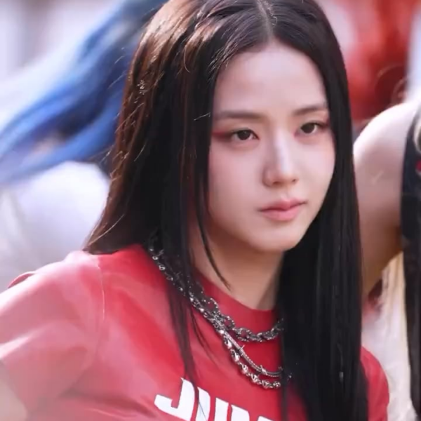 Jisoo Jump BTS
