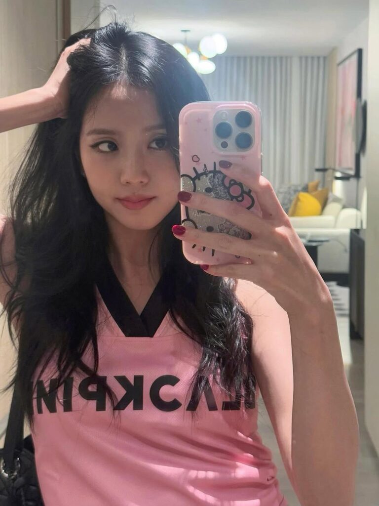 250726 Jisoo IG Update