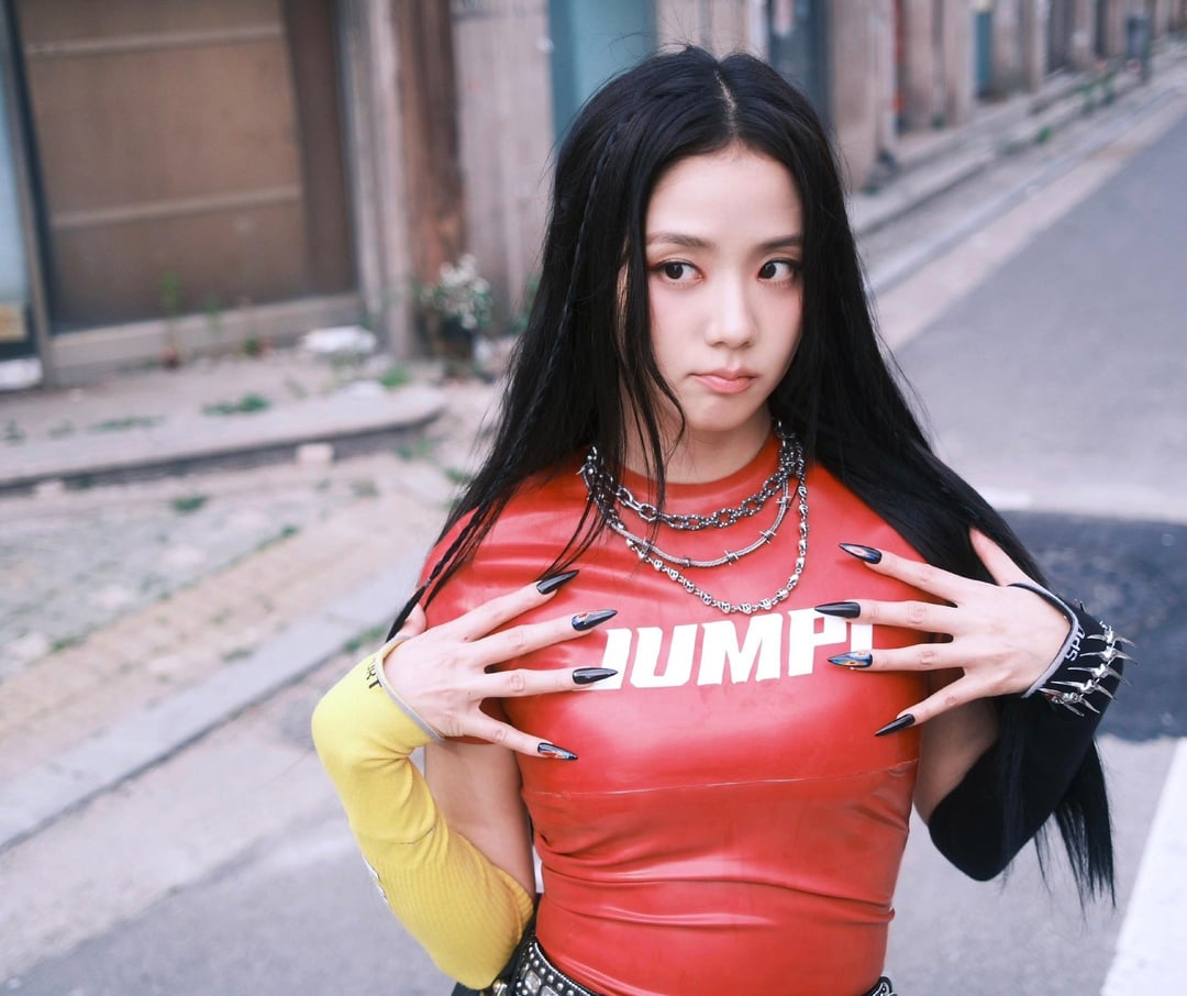 250713 Jisoo Weibo Update
