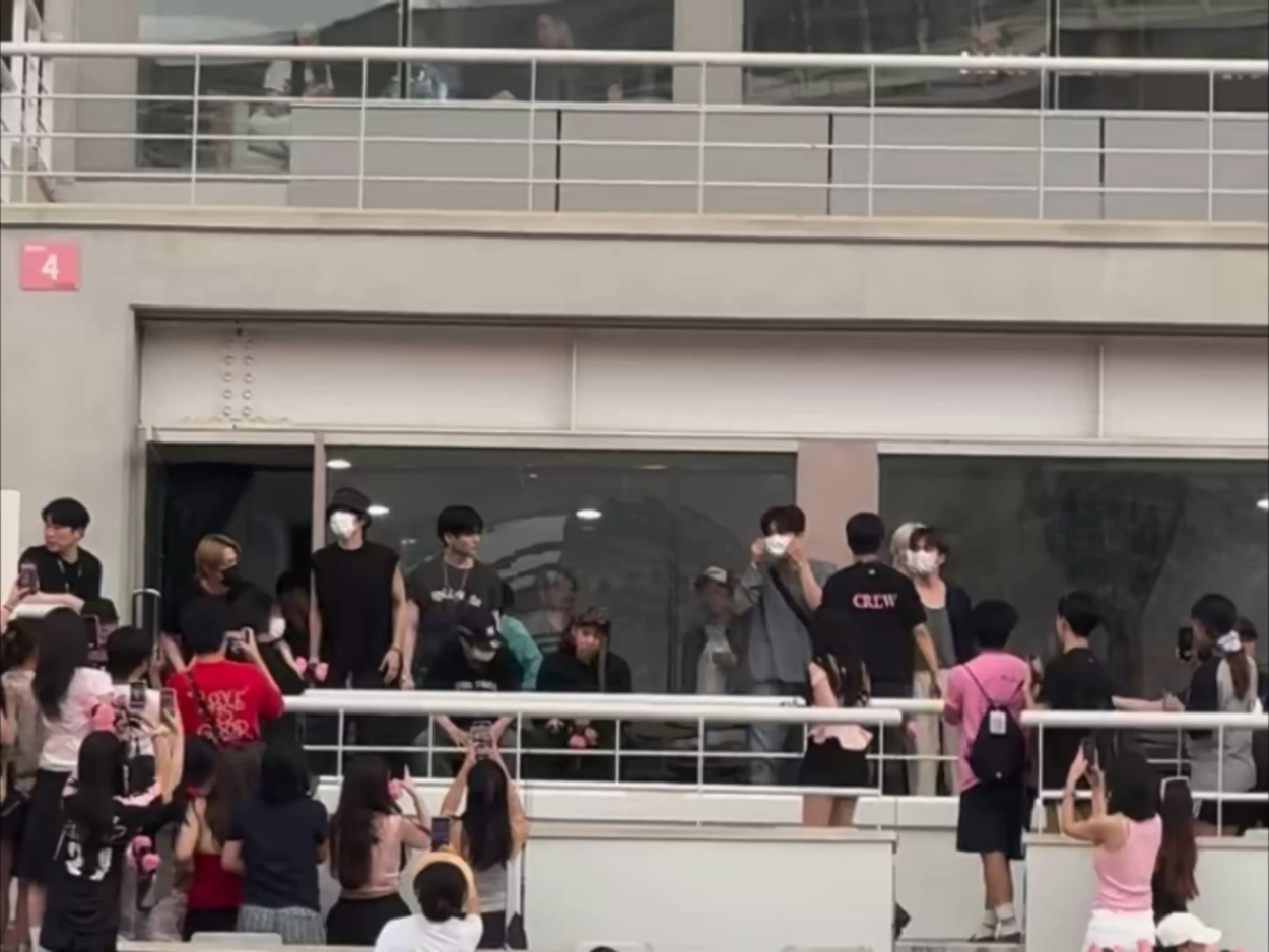 250706 TREASURE @ BLACKPINK WORLD TOUR <DEADLINE> IN GOYANG D2