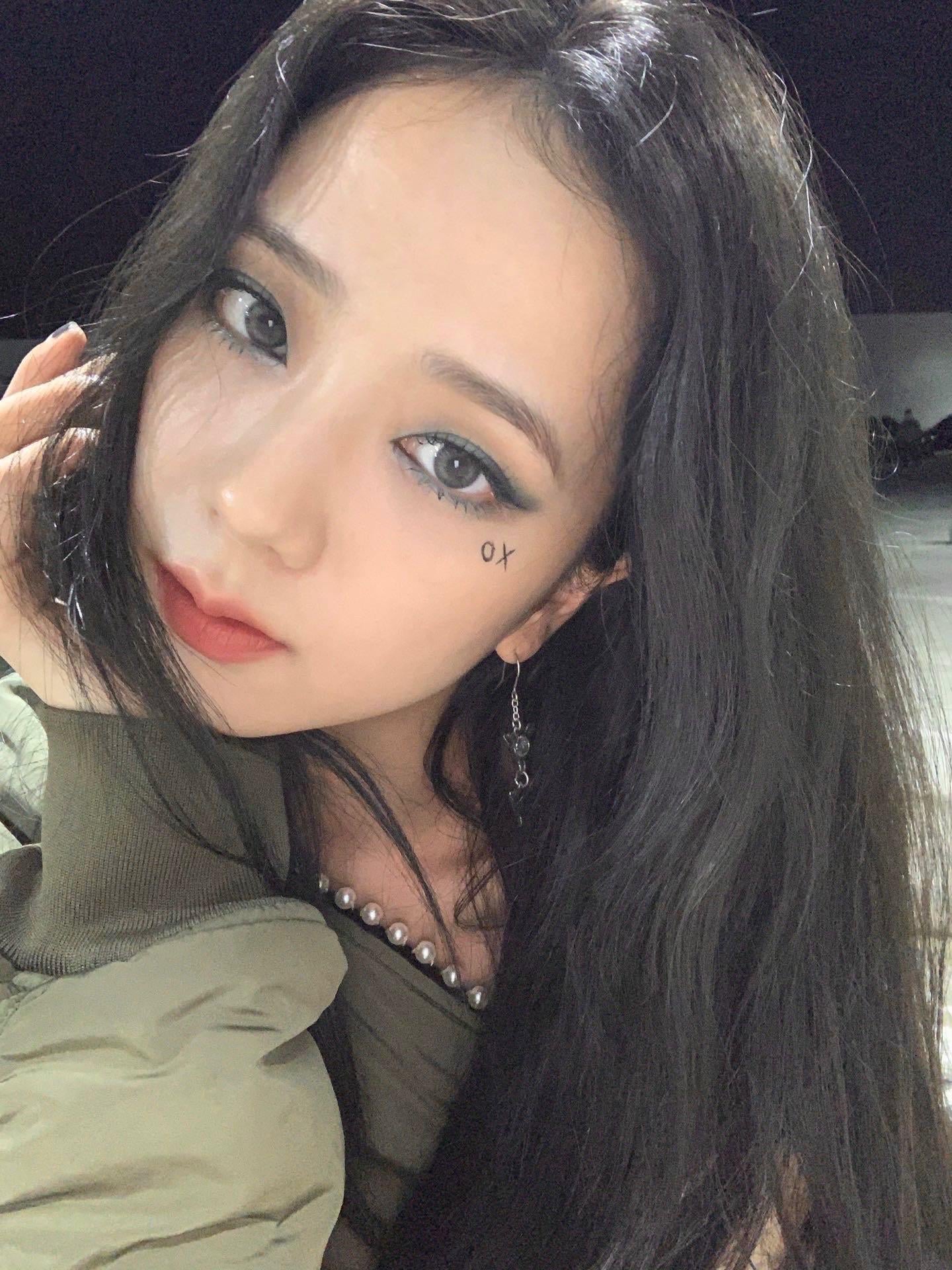 201002 Jisoo