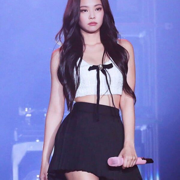 Jennie<3