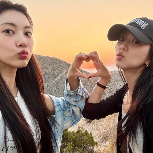 250719 y_ar1492 IG Update w/ Jisoo