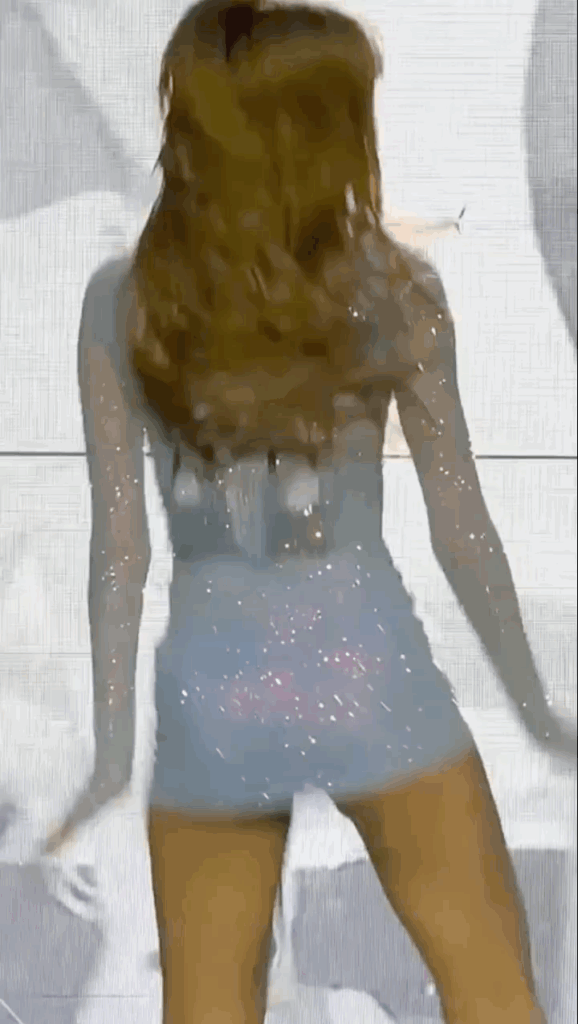 Lisa 🍑