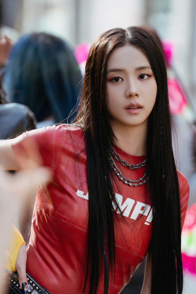 250722 JISOO APP Update | [📸] BLACKPINK ‘뛰어(JUMP)’ MV BEHIND