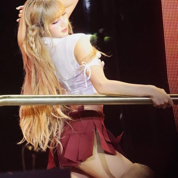 Lalisa 🔴🔴🍑🍑🍑