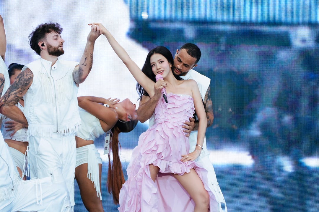 250712 Jisoo Weibo Update