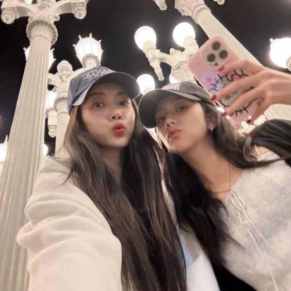 250718 y_ar1492 IG Update w/ Jisoo