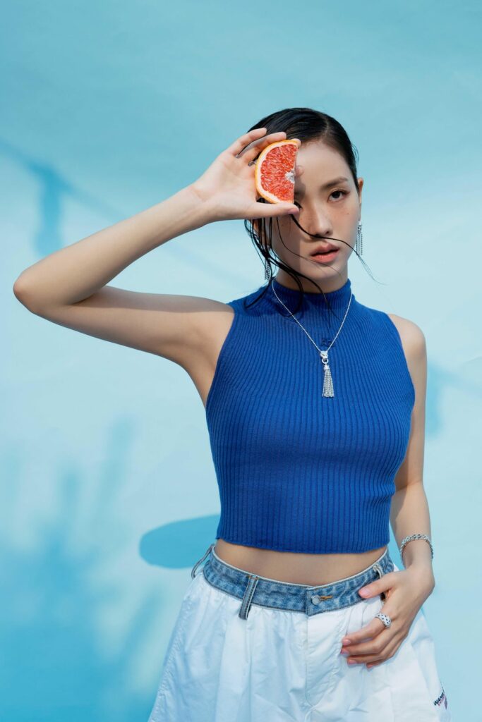 250701 JISOO APP Update | [📸] ELLE vol.7 with Cartier BEHIND