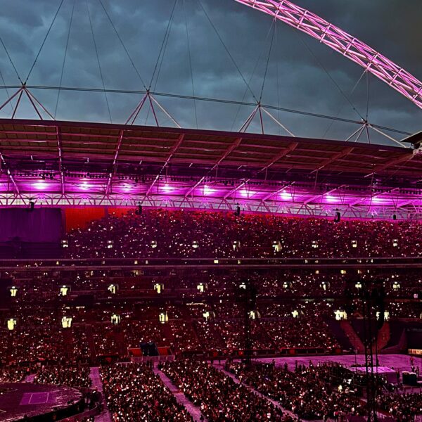 250816 I am super lucky to get to go to Wembley for shows a lot but I have never seen it look as beautiful as it did tonight with all the pink and the light sticks. My first blackpink show and my first kpop show and it was truly incredible