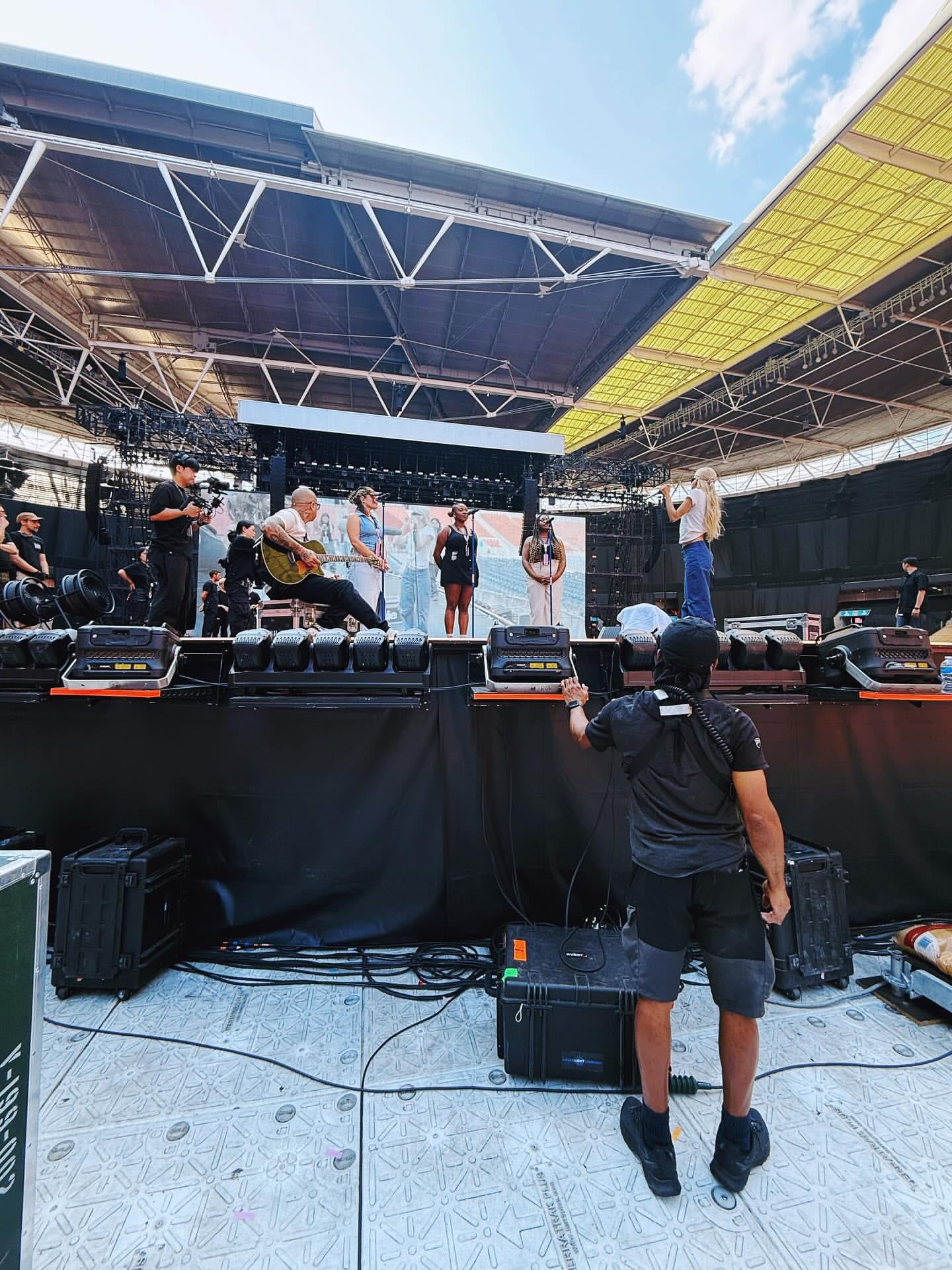 ROSÉ - ‘dance all night’ Rehearsal @ Wembley Stadium