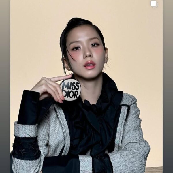 250812 Jisoo IG Story Update