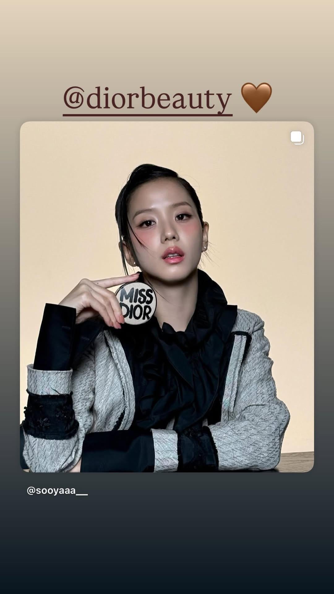 250812 Jisoo IG Story Update
