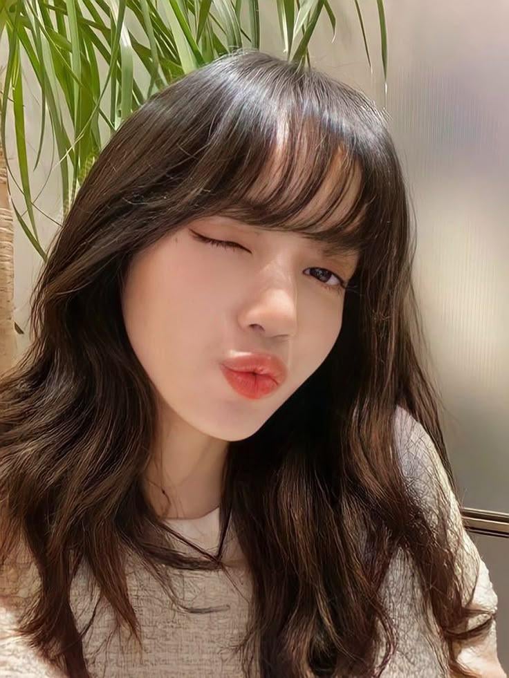LISA 🖤